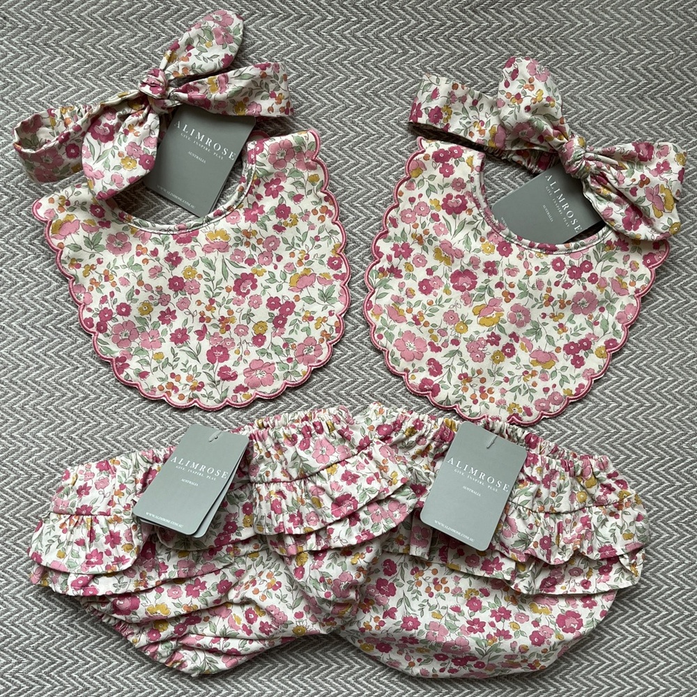 Alimrose Baby Girl Rose Garden Scallop Bib, Bow & Bloomer Twin Set of 2